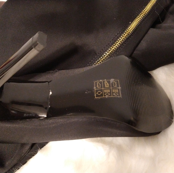 NEW ASOS DESIGN Kyoko thigh high boots in black 7 - Picture 10 of 12